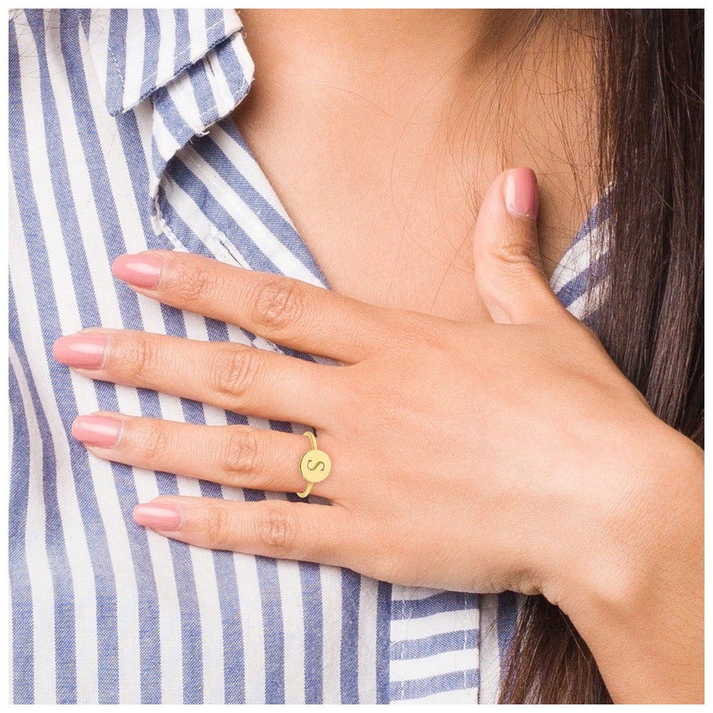 10k yellow Gold Round Initial Ring