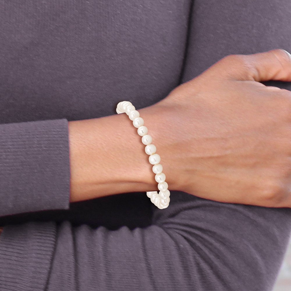 6-7mm White Semi-round Freshwater Cultured Pearl Stretch Bracelet