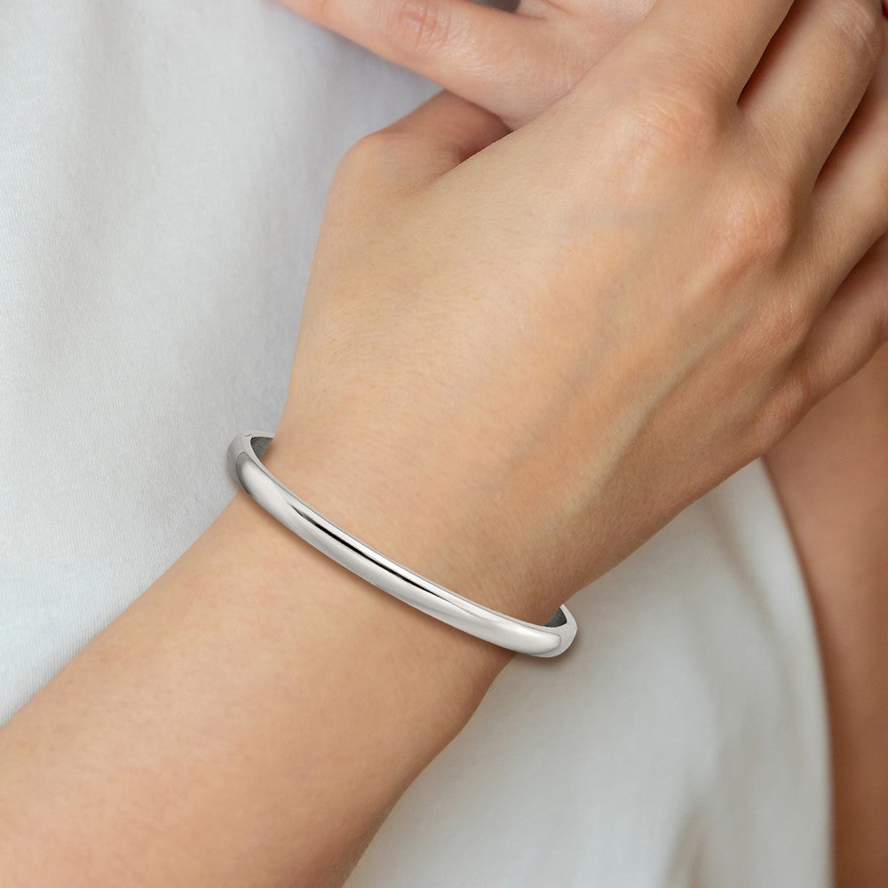 Chisel Titanium Polished 5mm Hinged Bangle