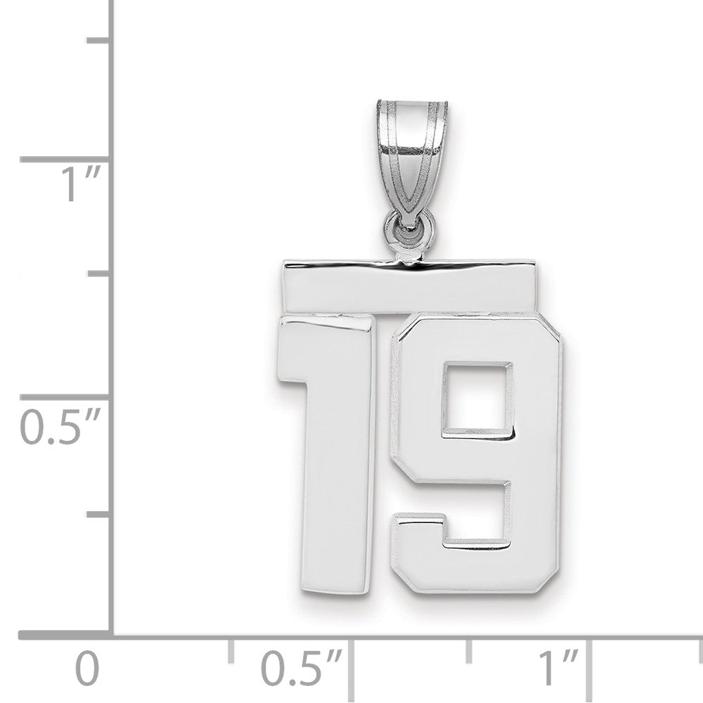 14kw Medium Polished Number 19 Charm