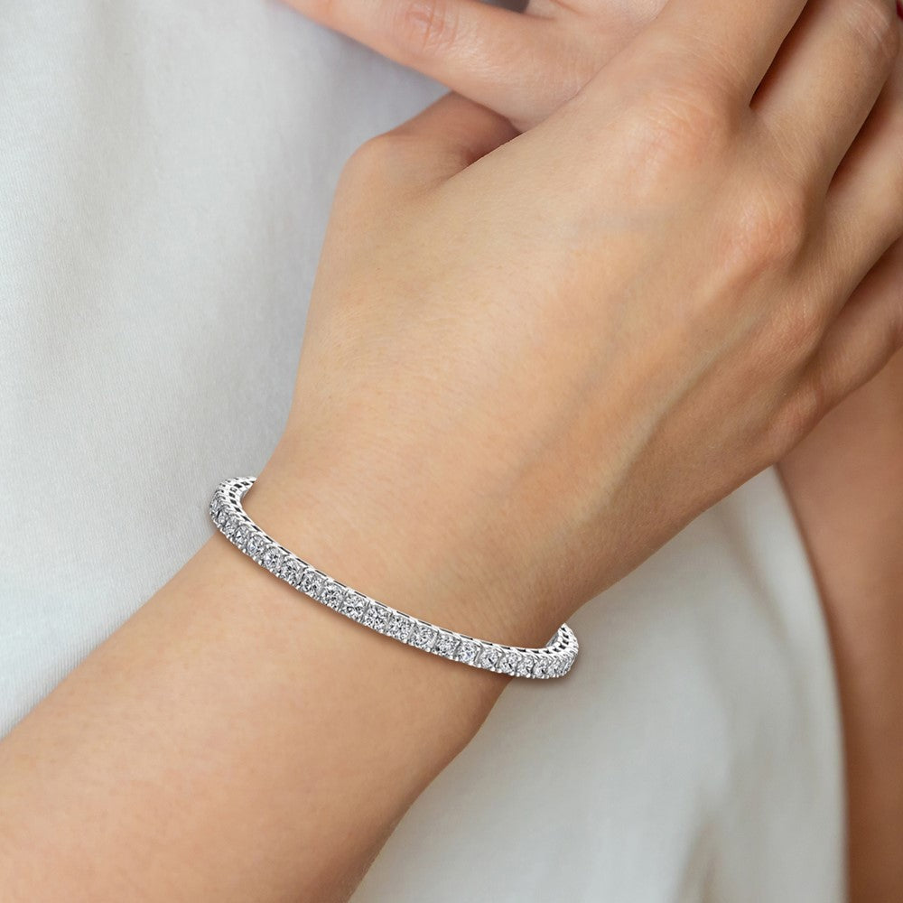 14k White Gold A Diamond Tennis Bracelet
