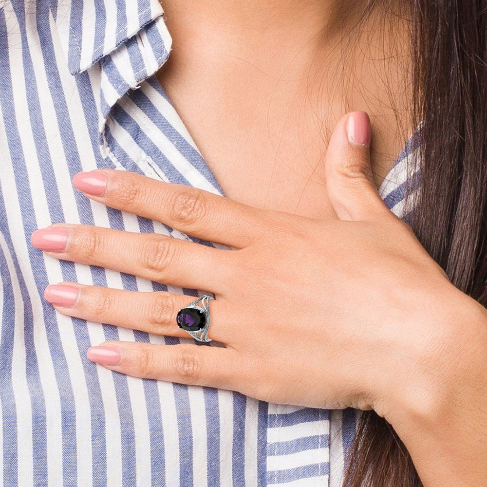 Sterling Silver Rhodium-plated Oval Amethyst Ring