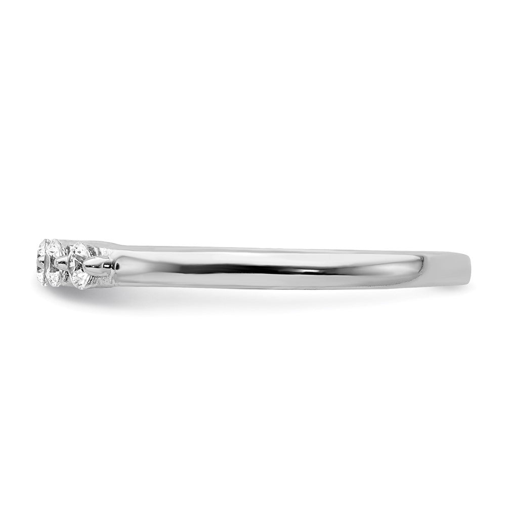 14k White Gold 5-stone Diamond Ring