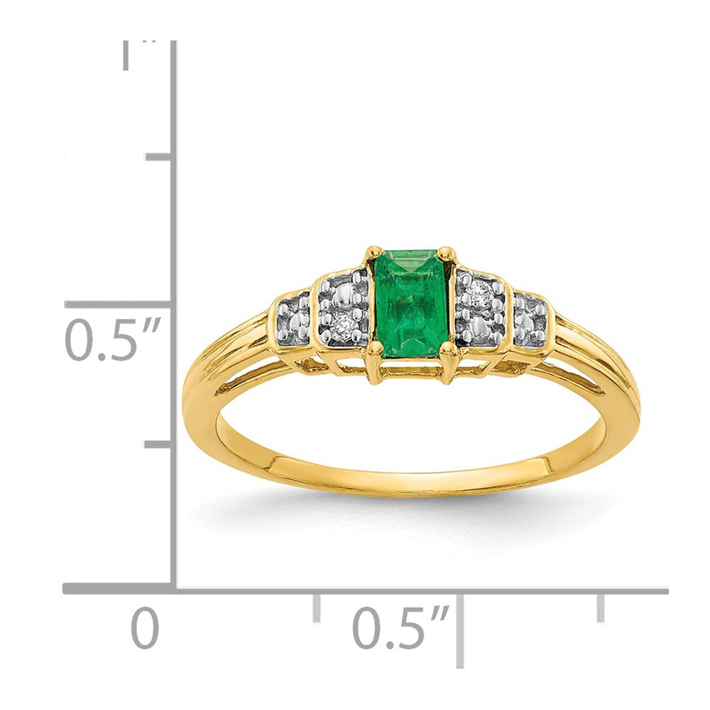14k Emerald and Diamond Ring