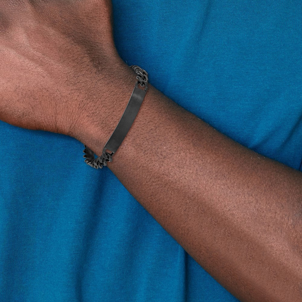Chisel Stainless Steel Brushed and Polished Black IP-plated Curb Link 8 inch ID Bracelet