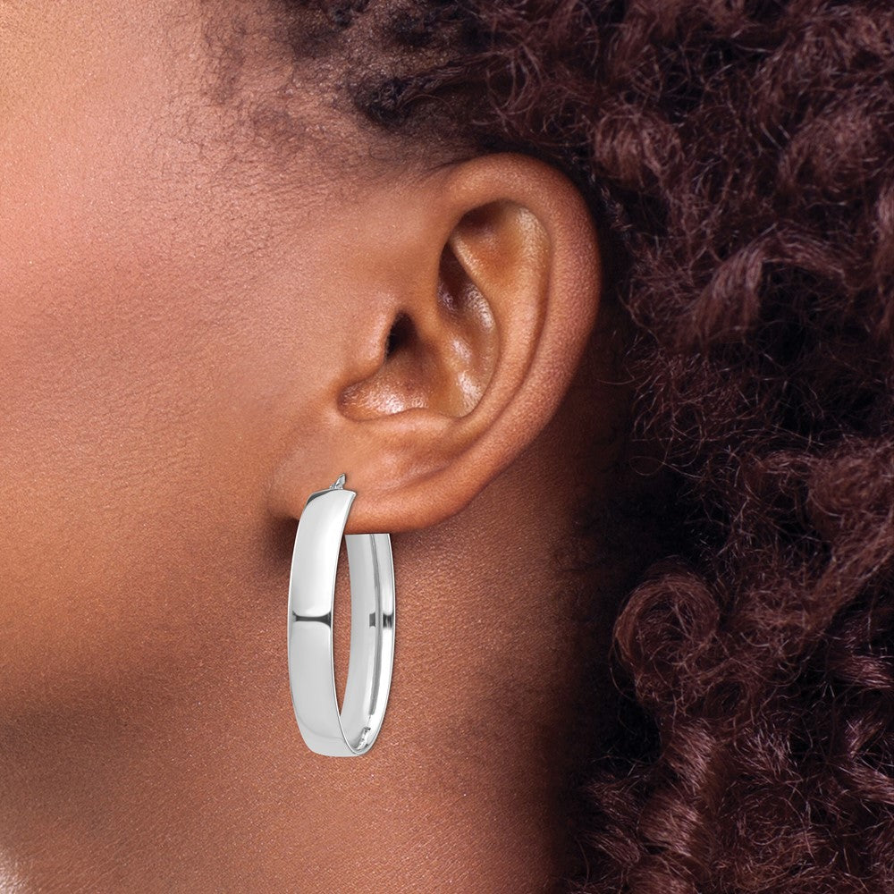 14k White Gold High Polished 7mm Oval Hoop Earrings