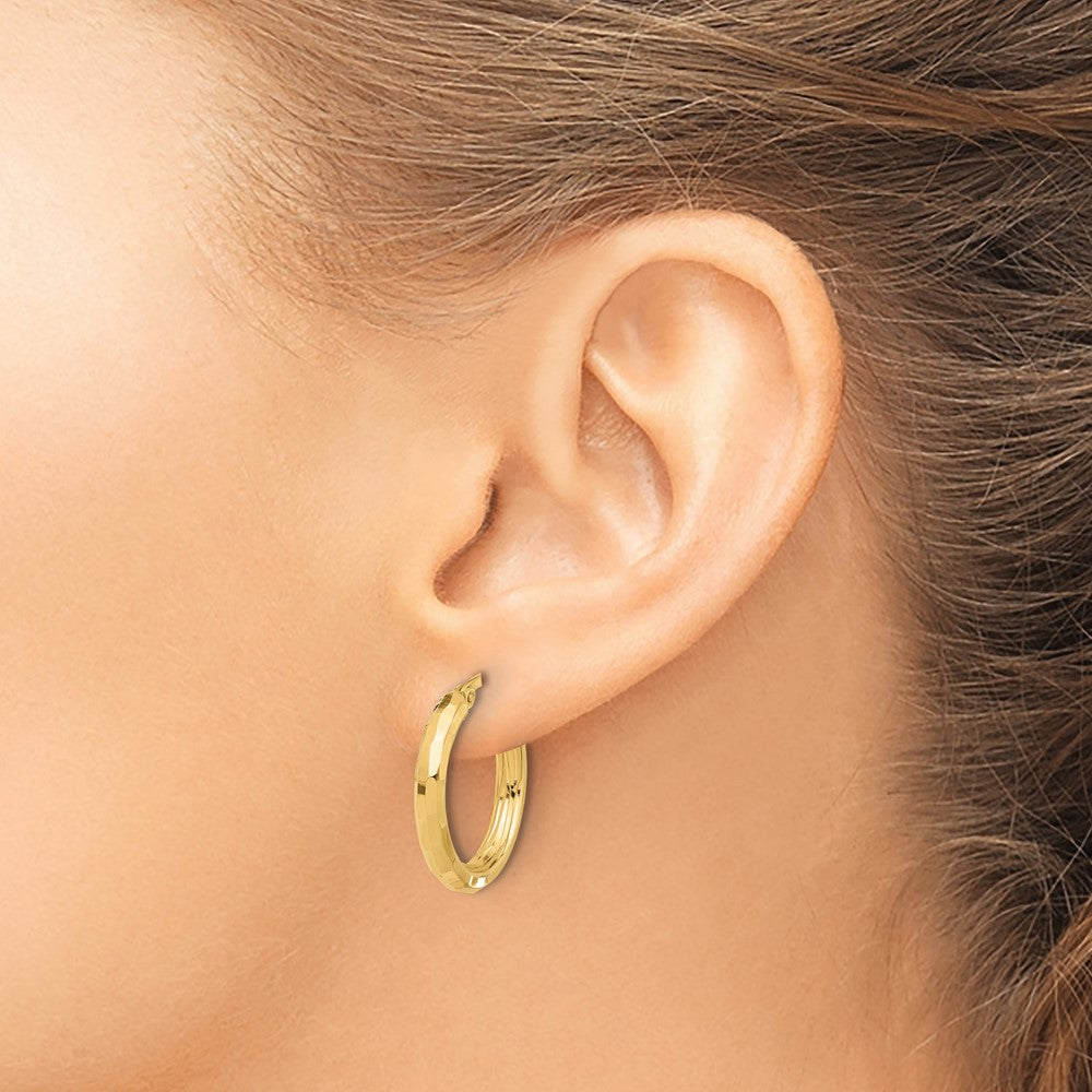 14K Polished and Diamond-cut Hoop Earrings