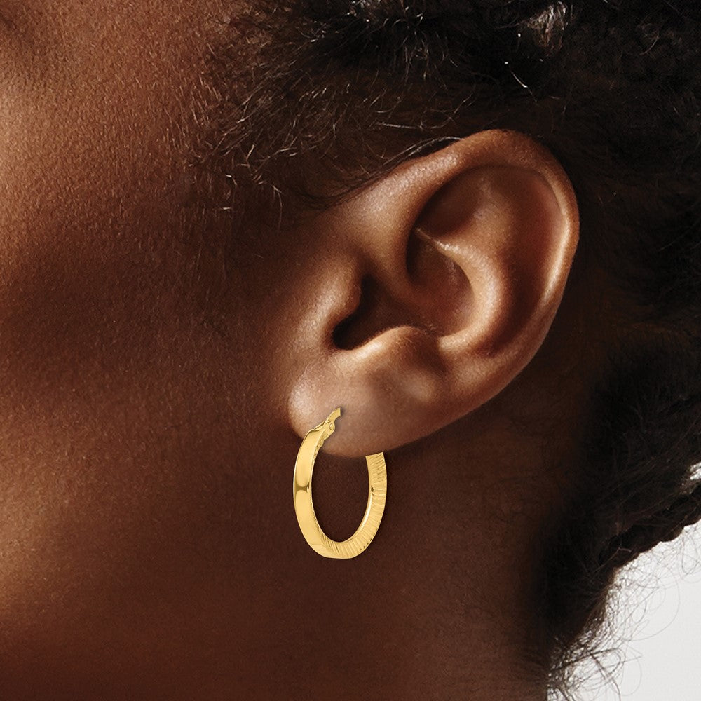 14K Polished and Diamond-cut Hoop Earrings