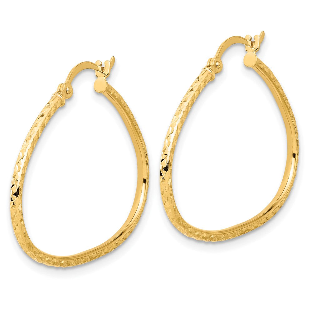 14K Yellow Gold D/C Polished Oval 1.5mm Hoop Earrings