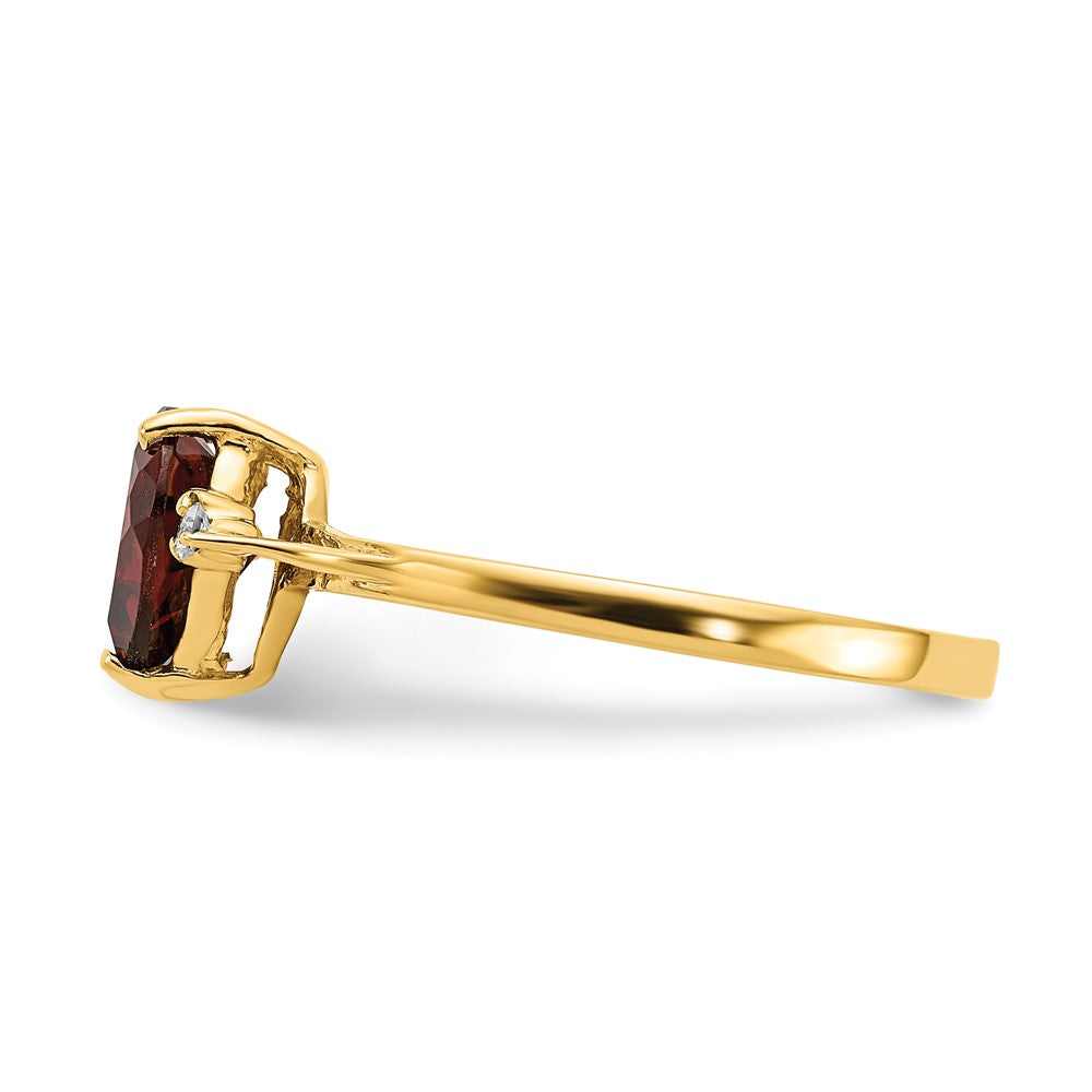 14k 7mm Heart Garnet A Diamond ring