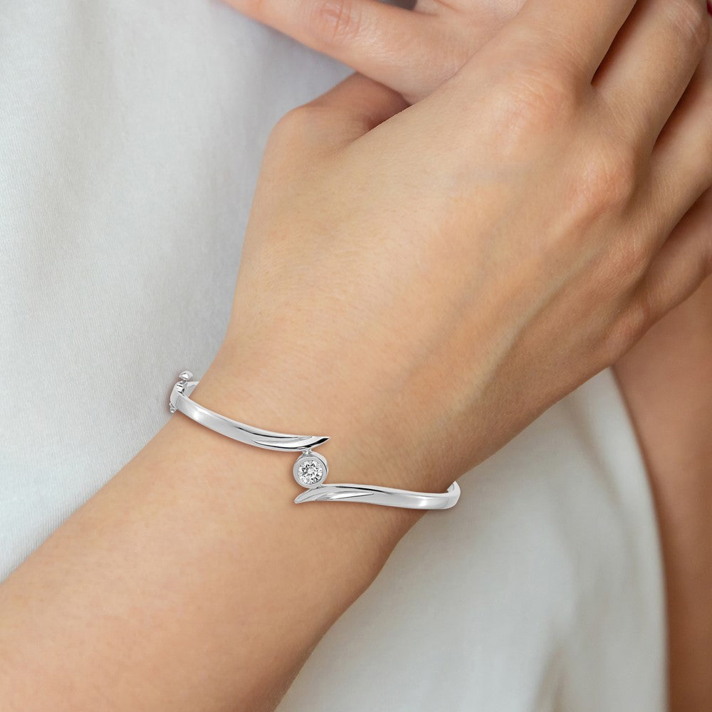 14k White Gold A Diamond Hinged Bangle