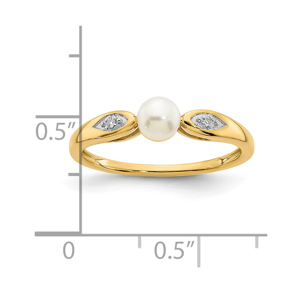 14k FW Cultured Pearl and Diamond Ring