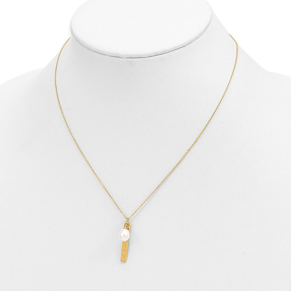 14k Brushed and Hammered 6-7mm White Rice Freshwater Cultured Pearl 17 inch Necklace