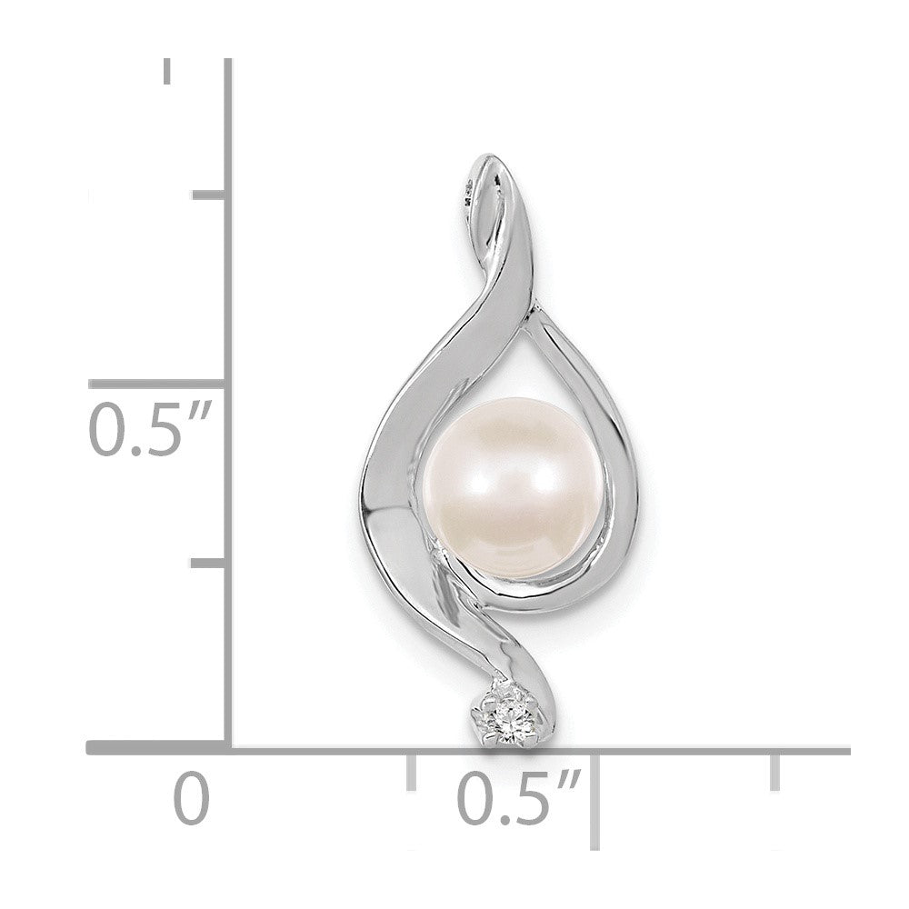 14k White Gold 5.5mm Round Freshwater Cultured Pearl AAA Diamond Pendant