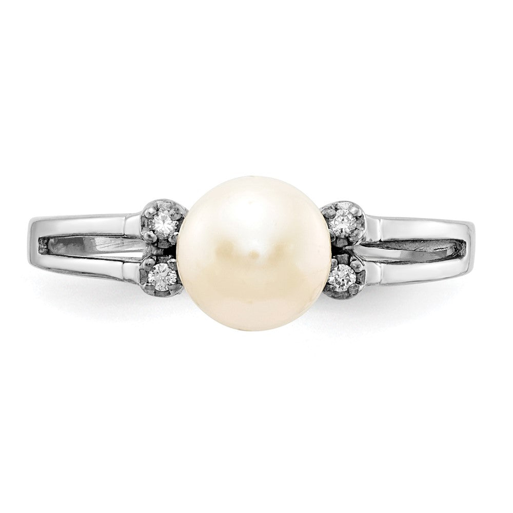 14k White Gold 6mm FW Cultured Pearl AAA Diamond ring