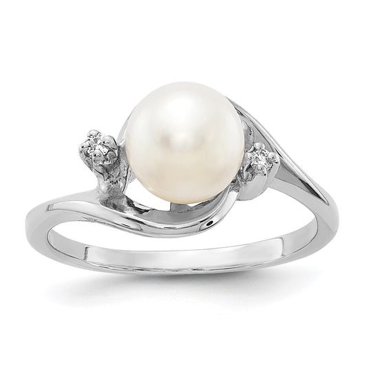 14k White Gold 7mm FW Cultured Pearl VS Diamond ring