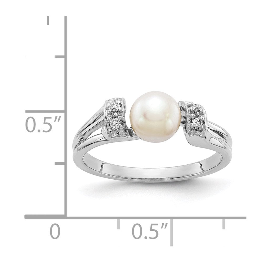 14k White Gold 6mm FW Cultured Pearl AA Diamond Ring