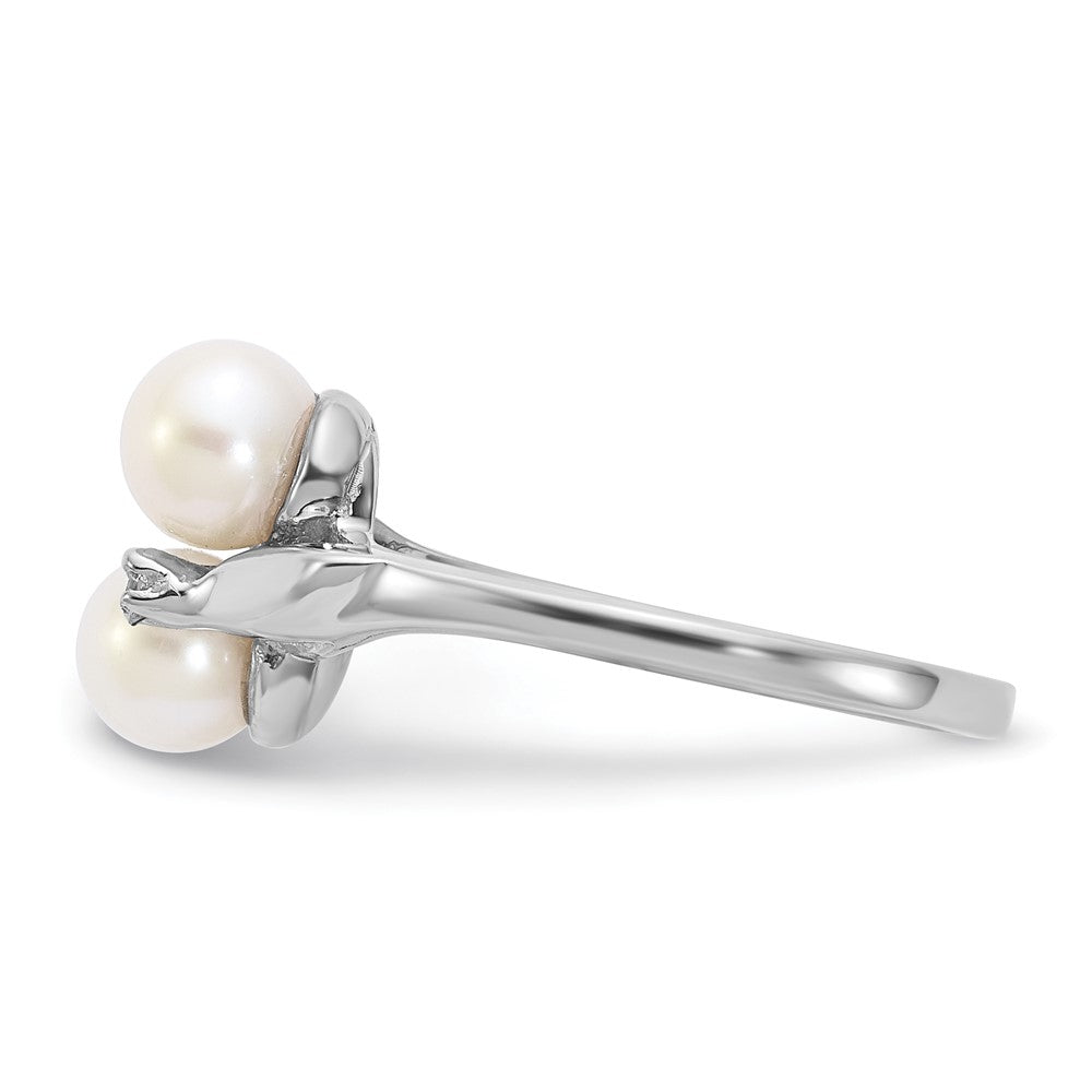 14k White Gold 5mm FW Cultured Pearl AA Diamond ring