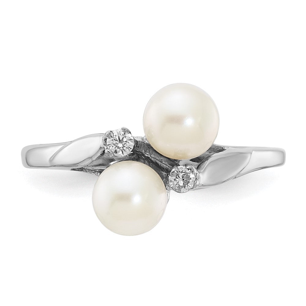 14k White Gold 5mm FW Cultured Pearl AAA Diamond ring