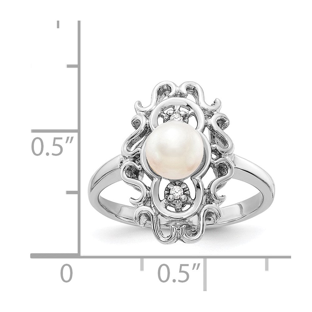 14k White Gold 5.5mm FW Cultured Pearl AAA Diamond ring