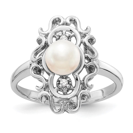 14k White Gold 5.5mm FW Cultured Pearl AAA Diamond ring