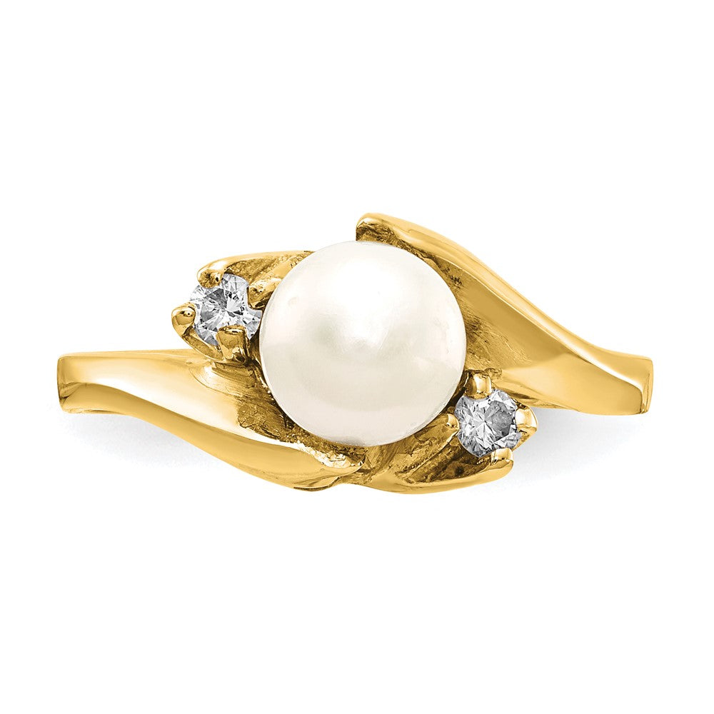 14k 6mm FW Cultured Pearl A Diamond ring