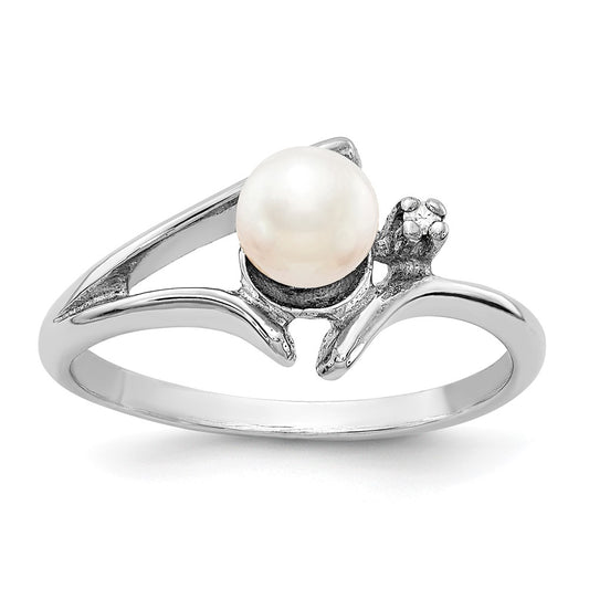 14k White Gold 5mm FW Cultured Pearl AAA Diamond ring