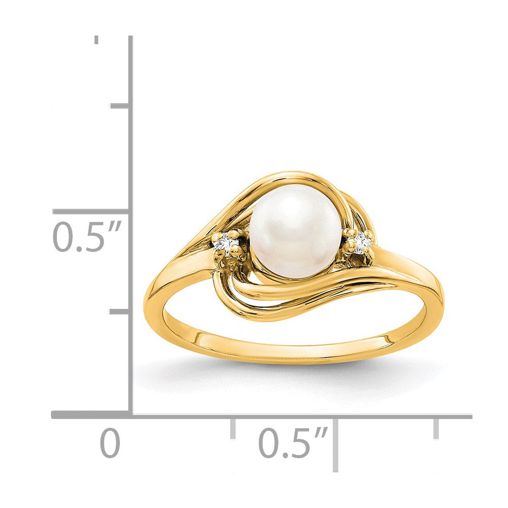 14k 5.5mm FW Cultured Pearl AAA Diamond ring