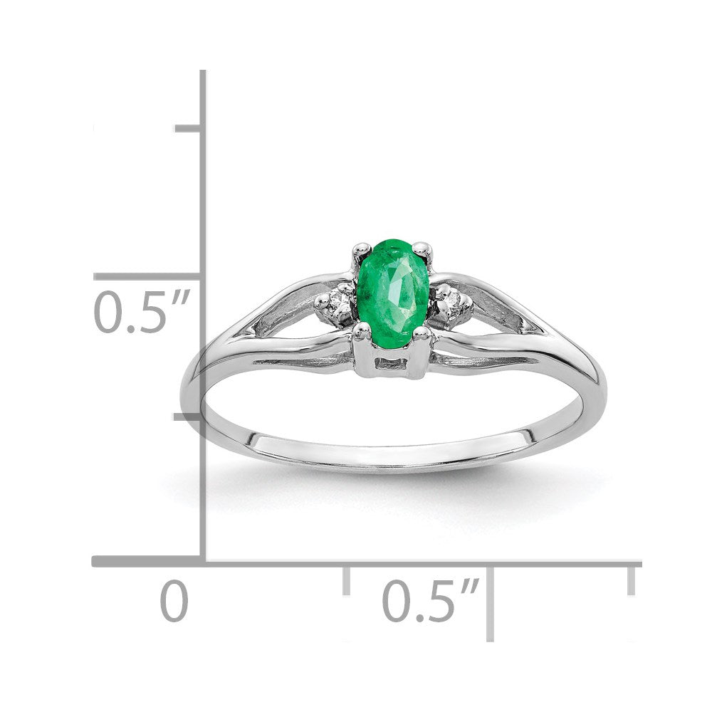 14k White Gold 5x3mm Oval Emerald AA Diamond ring