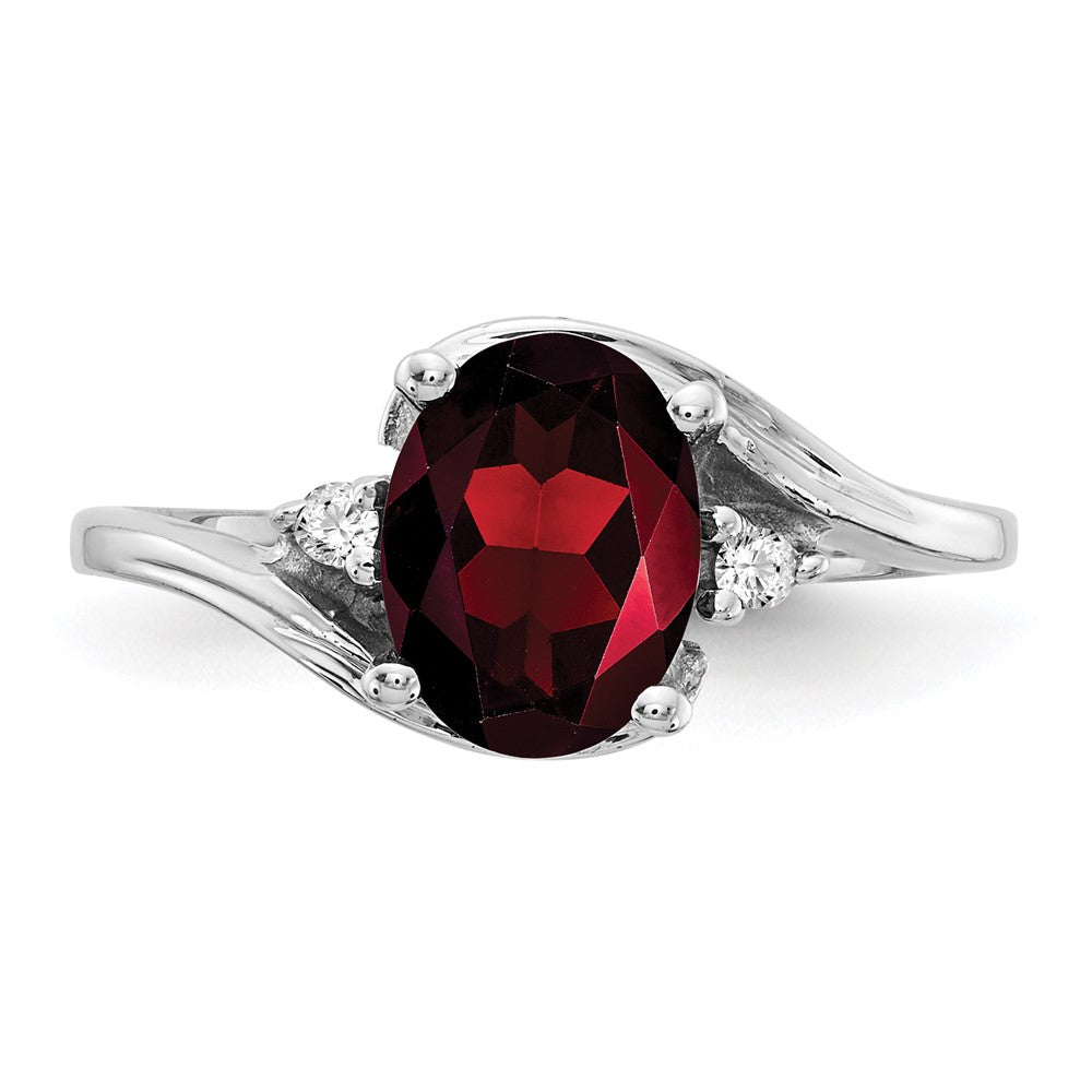 14k White Gold 8x6mm Oval Garnet VS Diamond ring