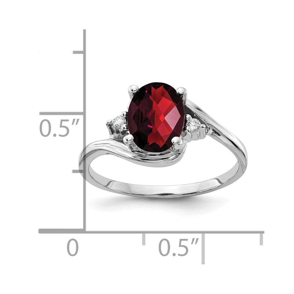 14k White Gold 8x6mm Oval Garnet VS Diamond ring