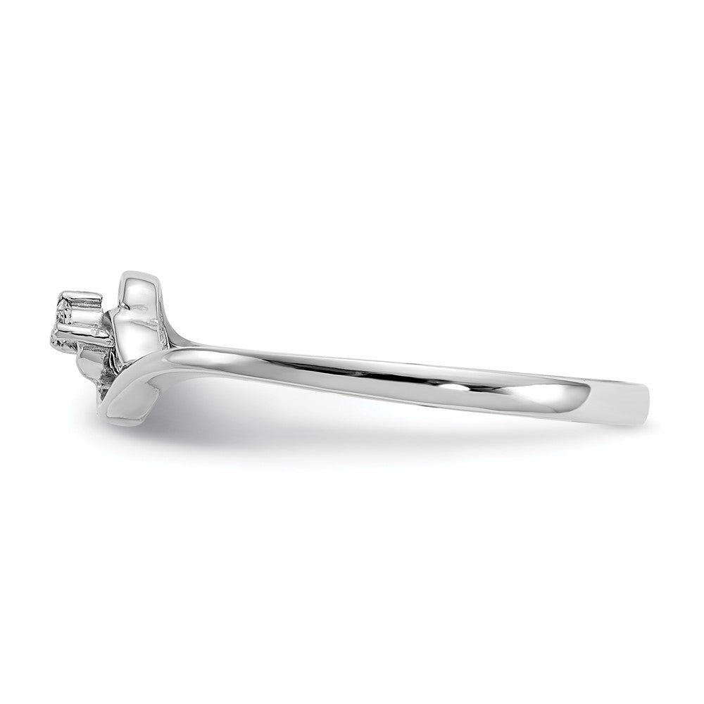 14k White Gold A Diamond heart ring