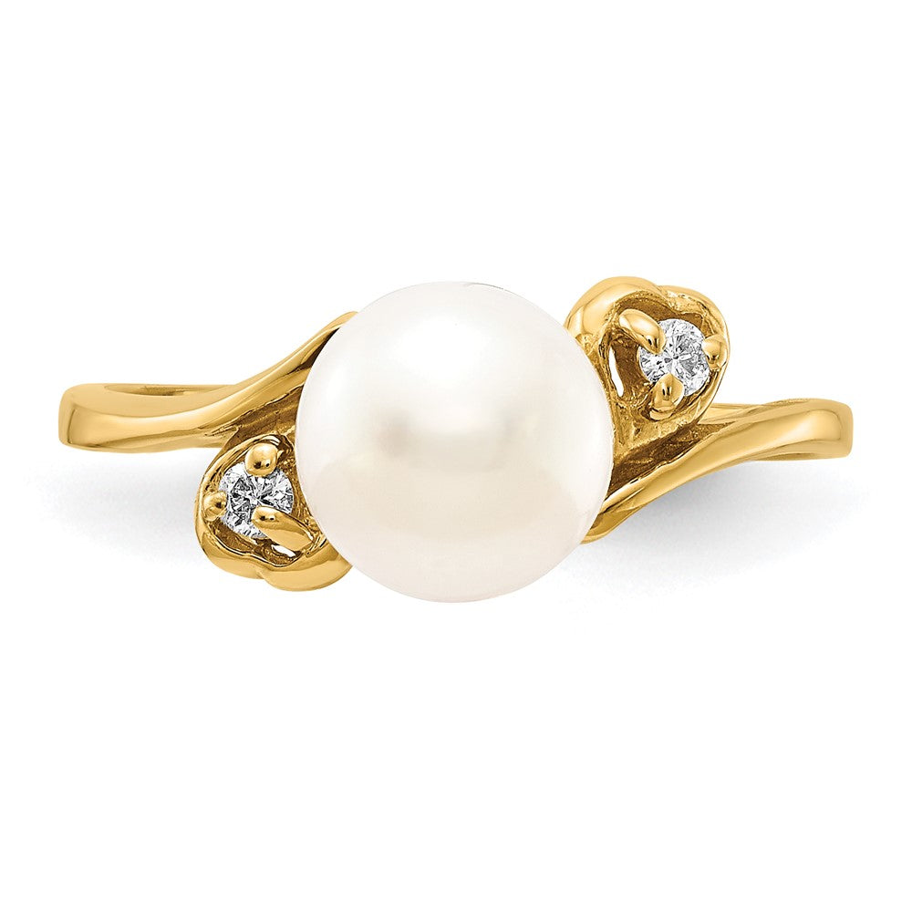14k Gold 7mm FW Cultured Pearl AA Diamond ring
