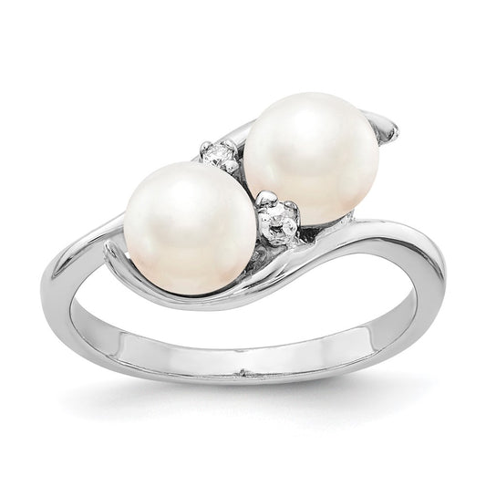 14k White Gold 6mm Black FW Cultured Pearl AAA Diamond ring
