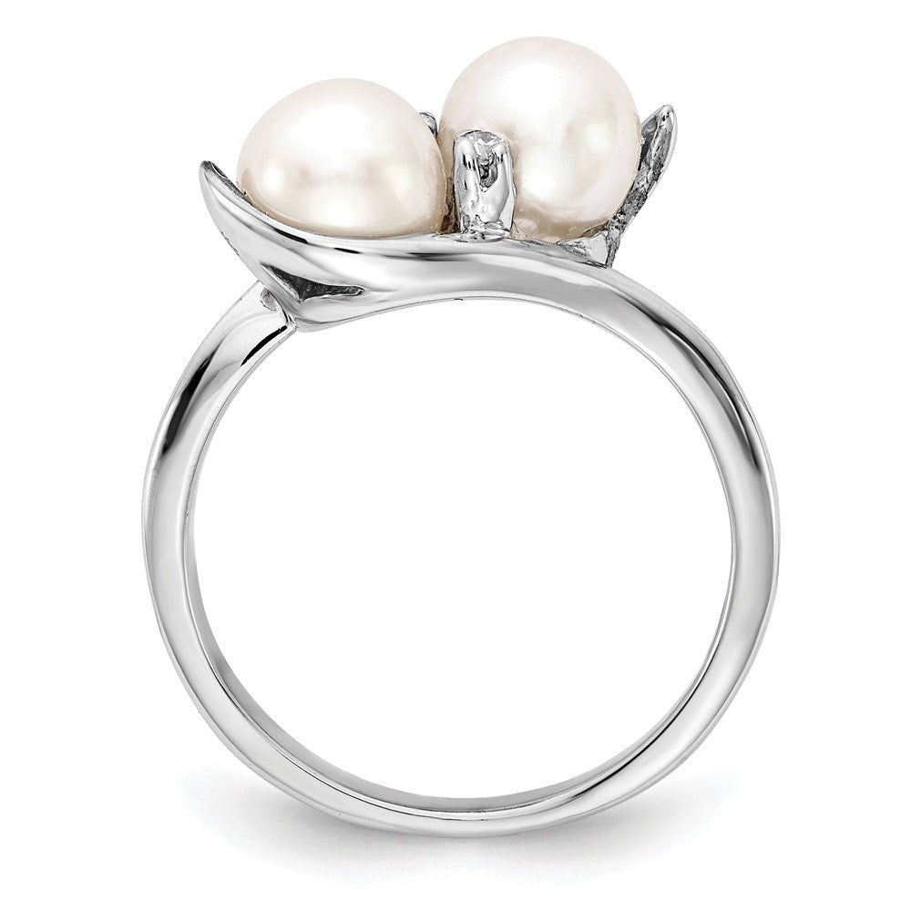 14k White Gold 6mm FW Cultured Pearl AA Diamond ring