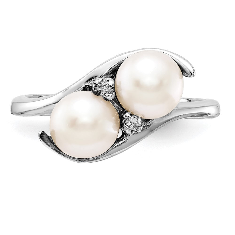 14k White Gold 6mm FW Cultured Pearl AAA Diamond ring