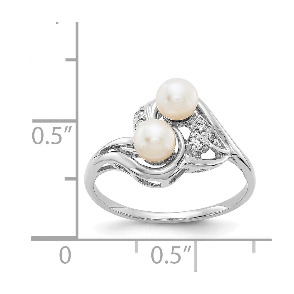 14k White Gold 4mm FW Cultured Pearl AA Diamond ring
