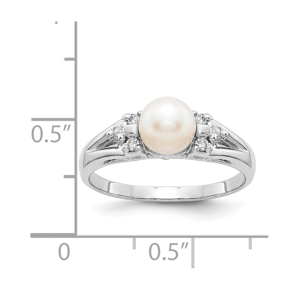 14k White Gold 6mm FW Cultured Pearl AA Diamond ring