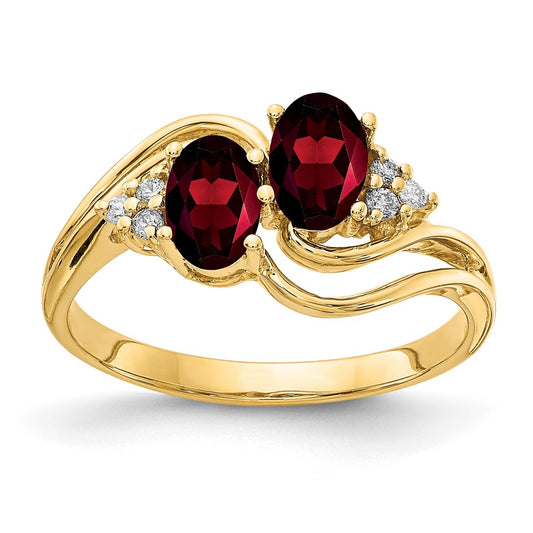 14k 6x4mm Oval Garnet VS Diamond ring
