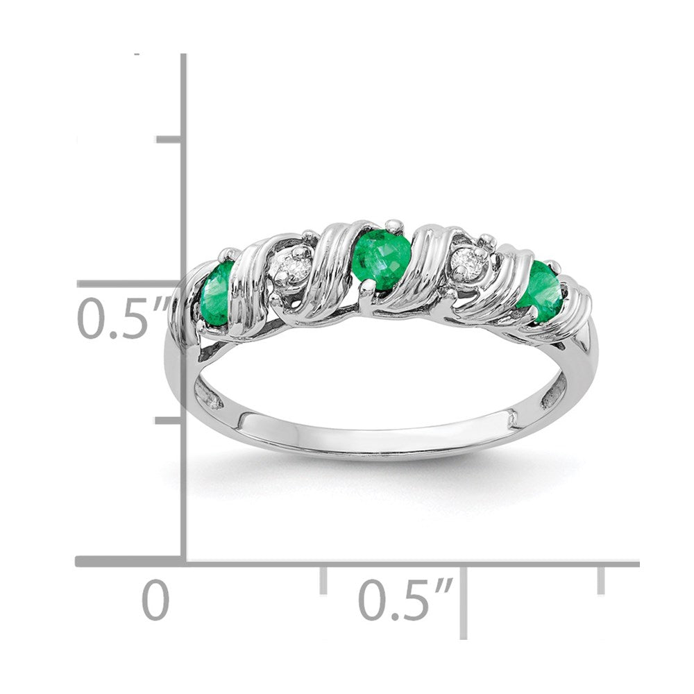 14k White Gold 2.75mm Emerald AA Diamond ring